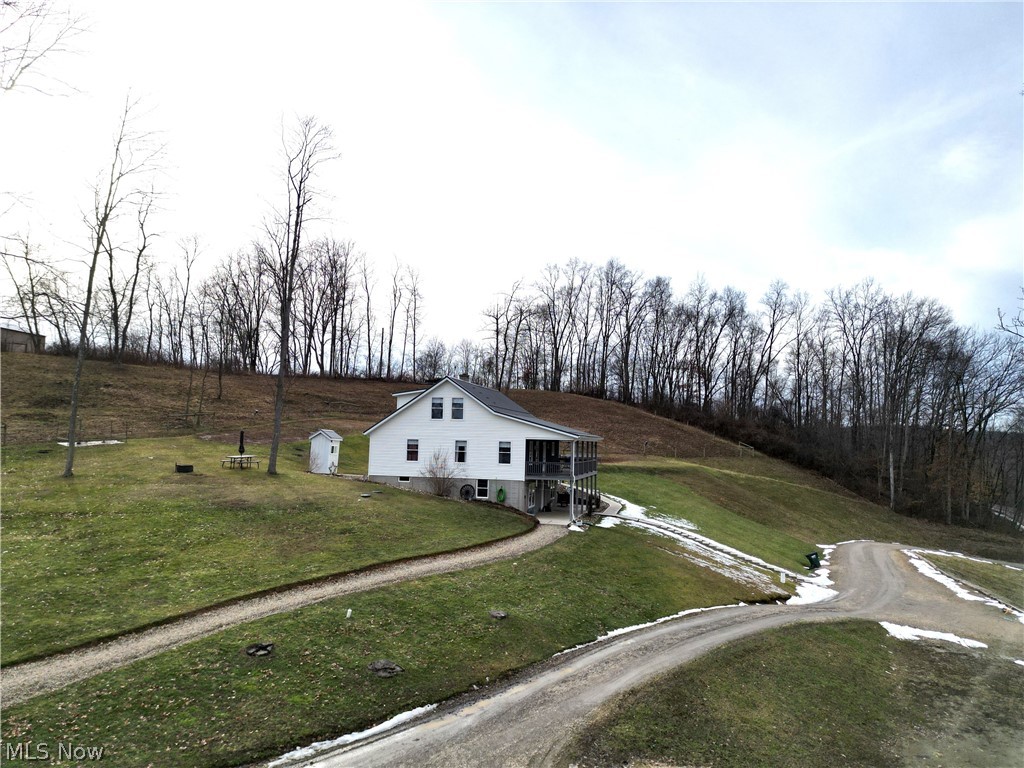 21252 Oxford Road Salesville OH 43773