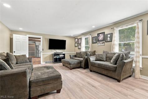 834 Sawmill Trail NE Massillon OH 44646