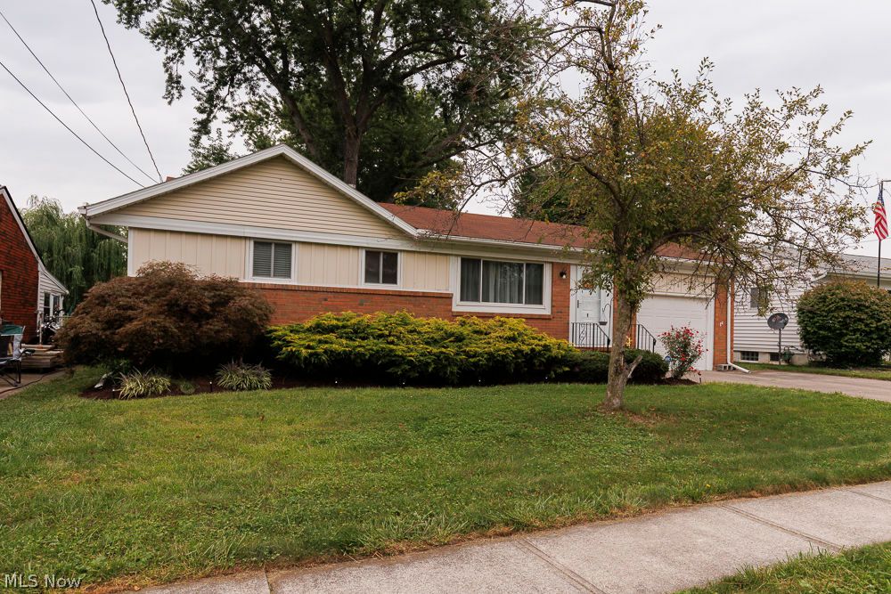 918 Sherwood Drive Elyria OH 44035