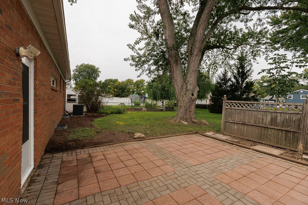 918 Sherwood Drive Elyria OH 44035