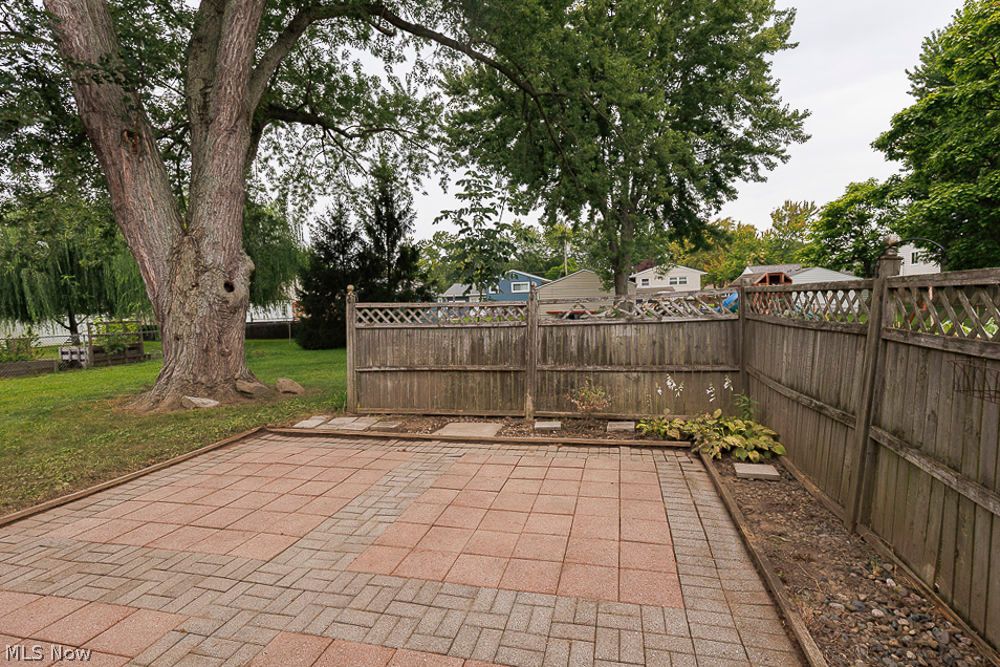 918 Sherwood Drive Elyria OH 44035