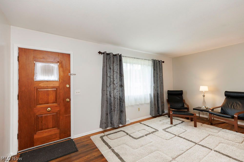 918 Sherwood Drive Elyria OH 44035