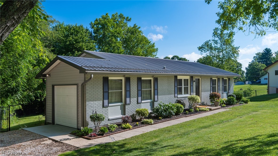 2655 Eva Circle Zanesville OH 43701