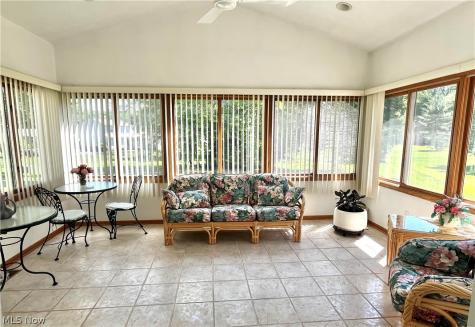 4524 Leawood Drive NE Canton OH 44714