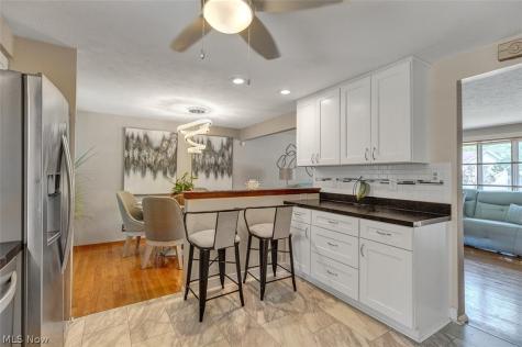 26 Brune Drive Bedford OH 44146