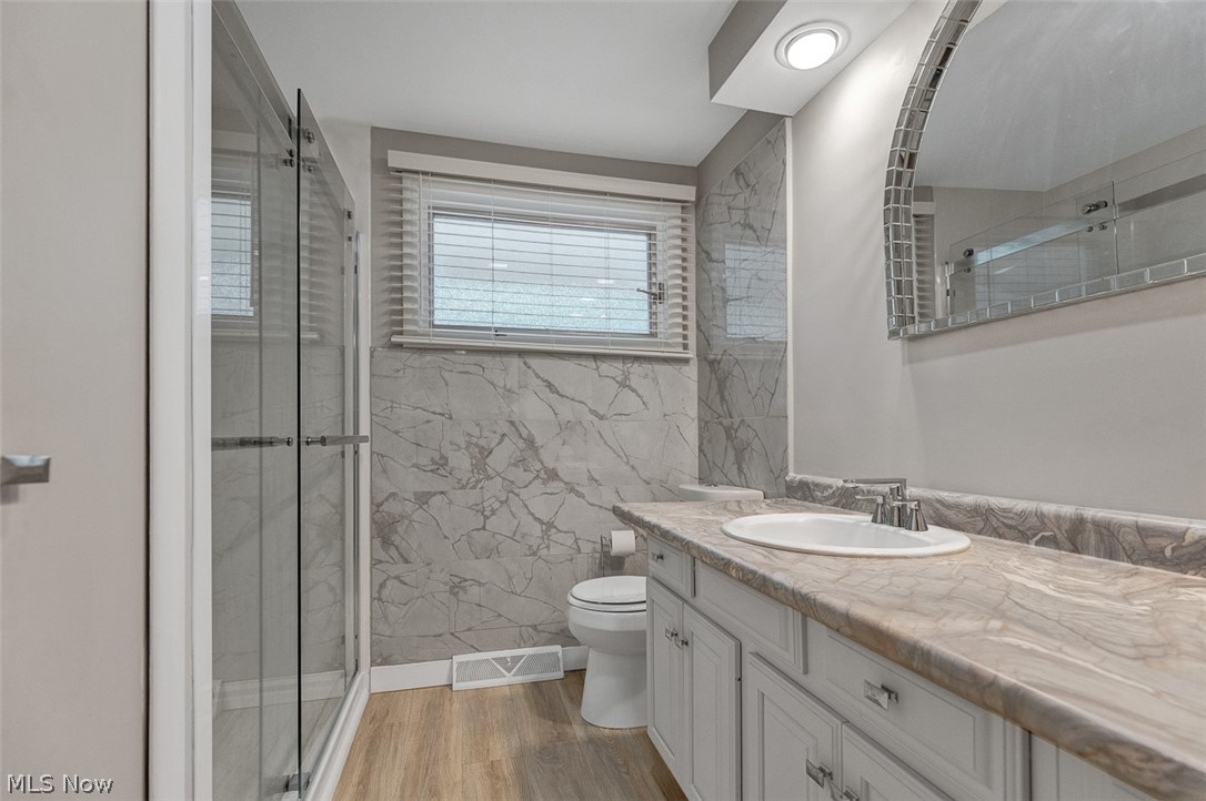 26 Brune Drive Bedford OH 44146