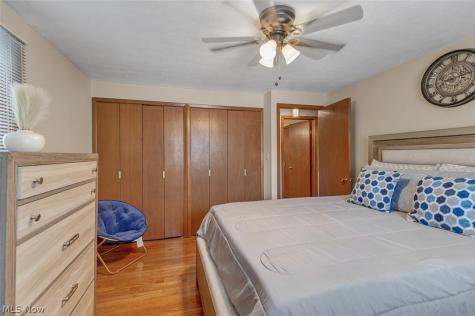 26 Brune Drive Bedford OH 44146