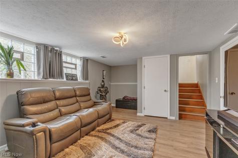 26 Brune Drive Bedford OH 44146