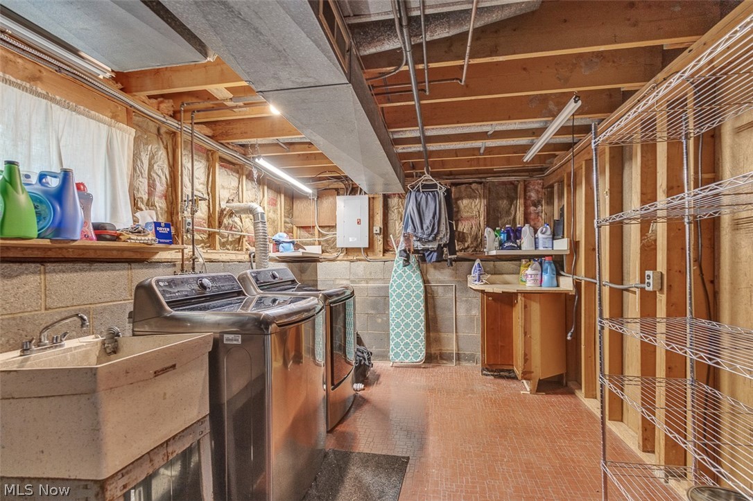 26 Brune Drive Bedford OH 44146