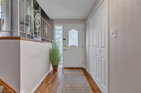 26 Brune Drive Bedford OH 44146