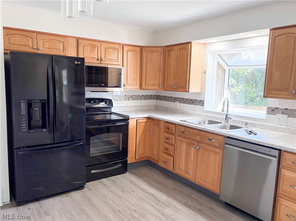 6727 Amsel Avenue NE Canton OH 44721