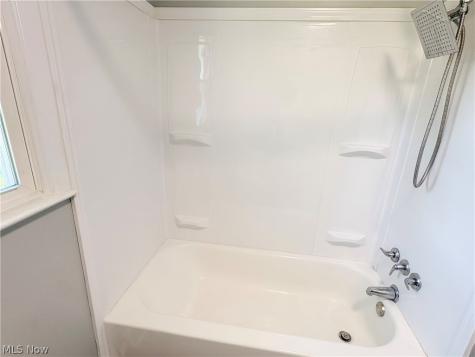 6727 Amsel Avenue NE Canton OH 44721