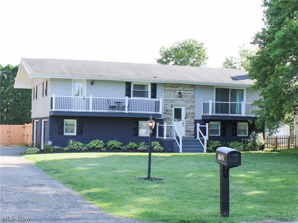 6727 Amsel Avenue NE Canton OH 44721