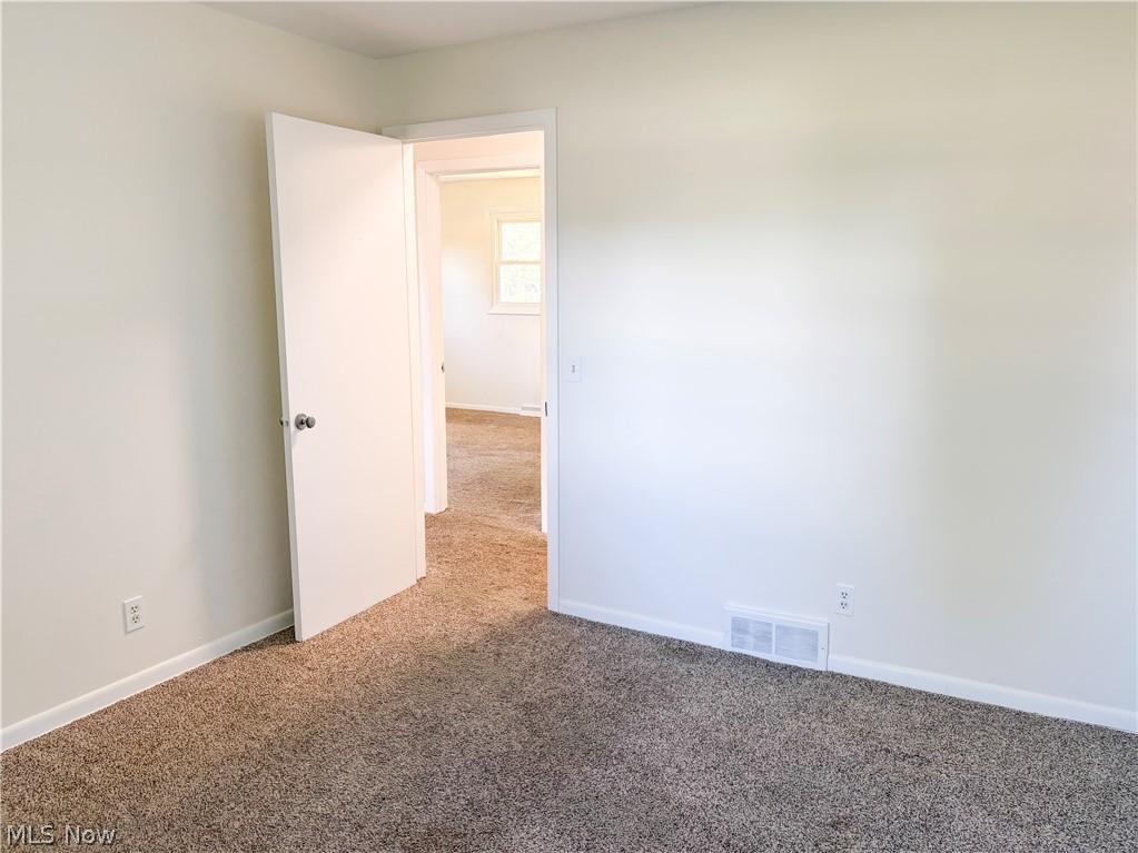 6727 Amsel Avenue NE Canton OH 44721