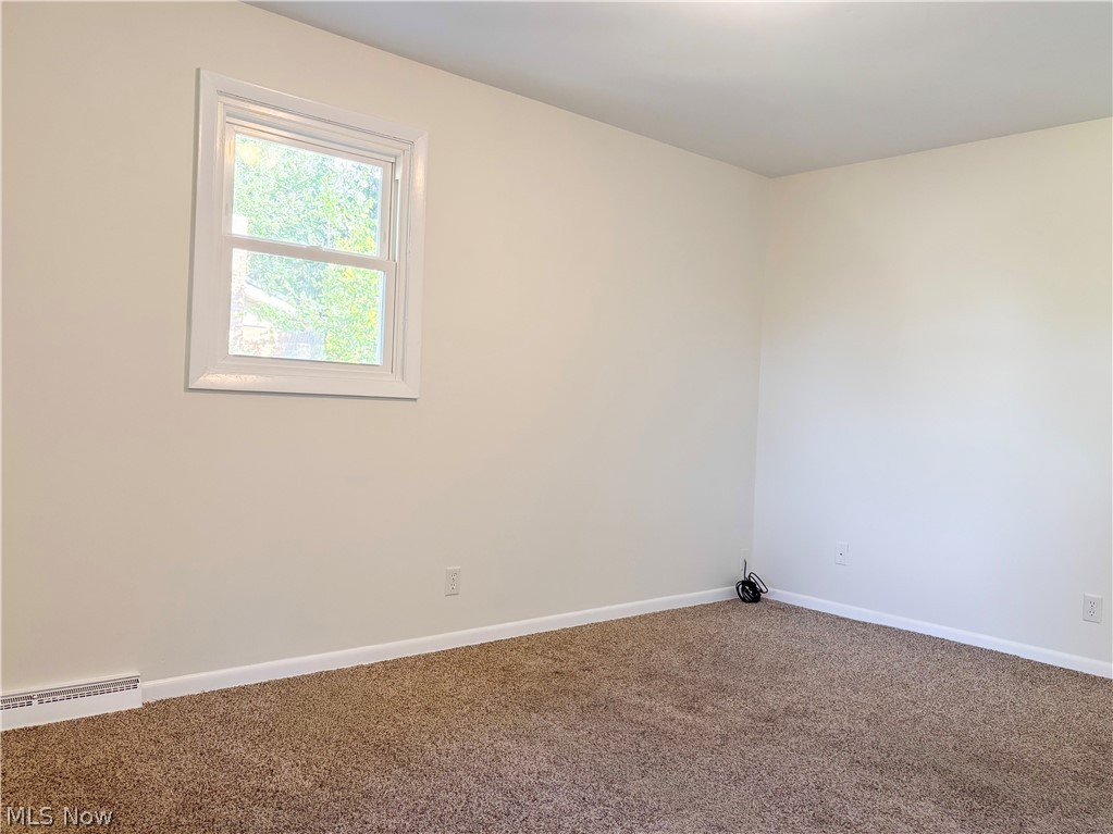 6727 Amsel Avenue NE Canton OH 44721