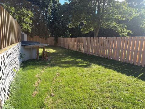6727 Amsel Avenue NE Canton OH 44721