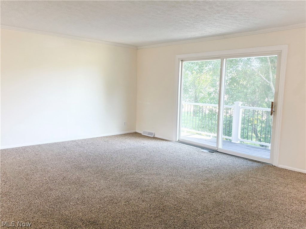 6727 Amsel Avenue NE Canton OH 44721