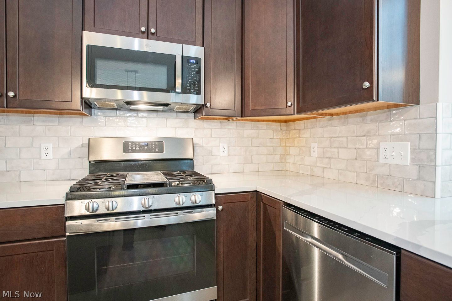 17846 Lyon Lane Strongsville OH 44149