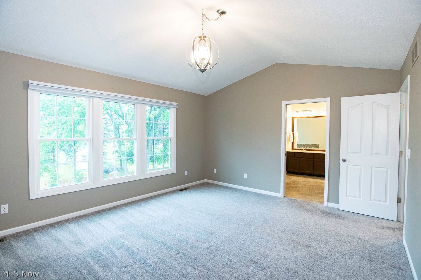17846 Lyon Lane Strongsville OH 44149