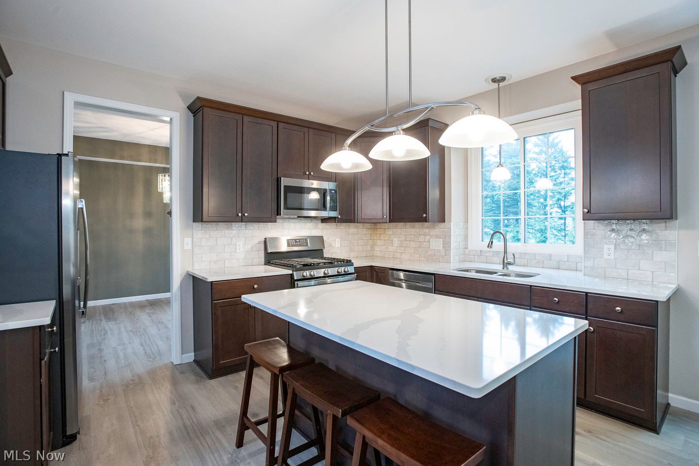17846 Lyon Lane Strongsville OH 44149