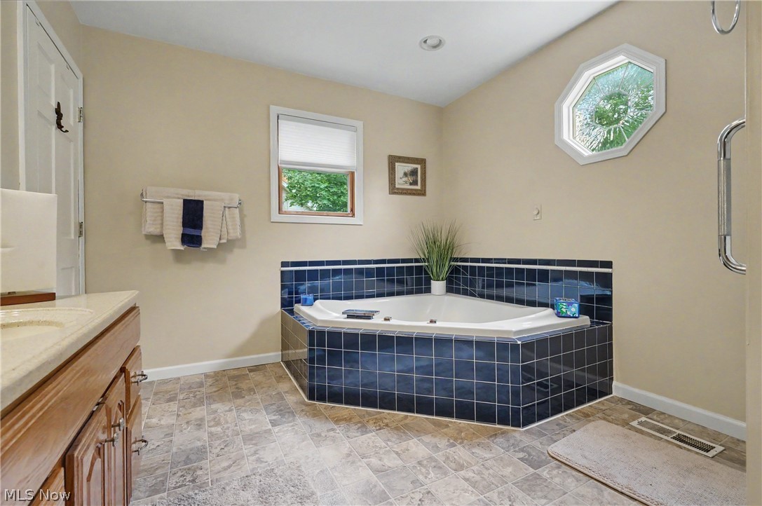 452 Market Street E Canal Fulton OH 44614