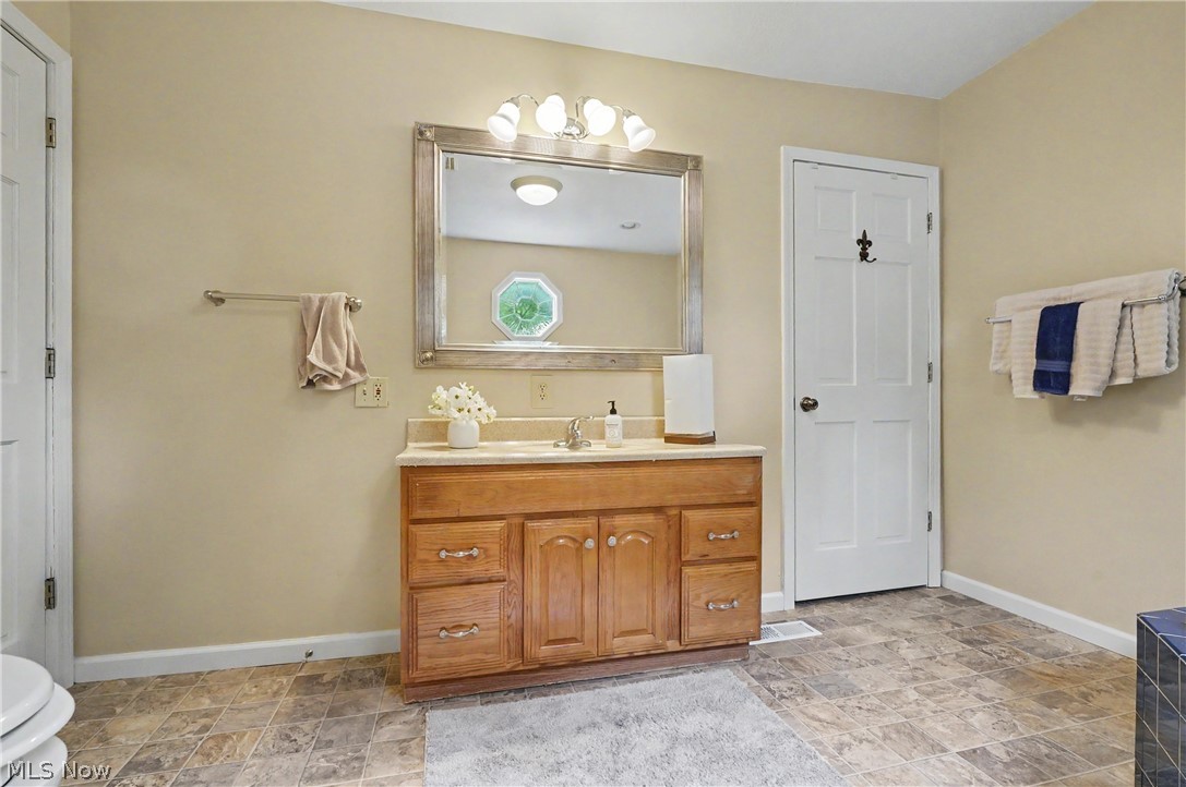 452 Market Street E Canal Fulton OH 44614