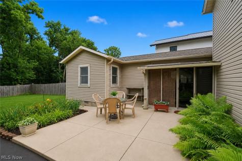 452 Market Street E Canal Fulton OH 44614