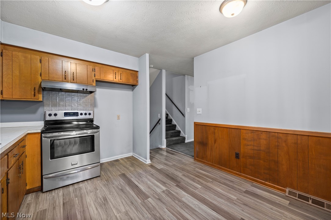 28702 Lake Shore Boulevard Willowick OH 44095