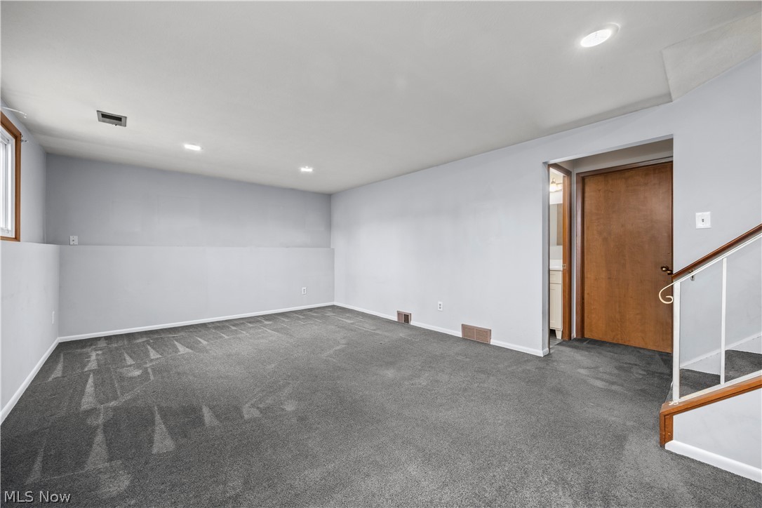 28702 Lake Shore Boulevard Willowick OH 44095