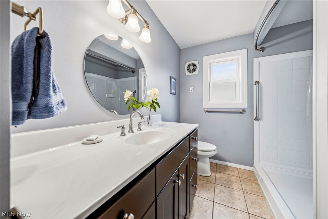 5117 Thornbury Road Lyndhurst OH 44124