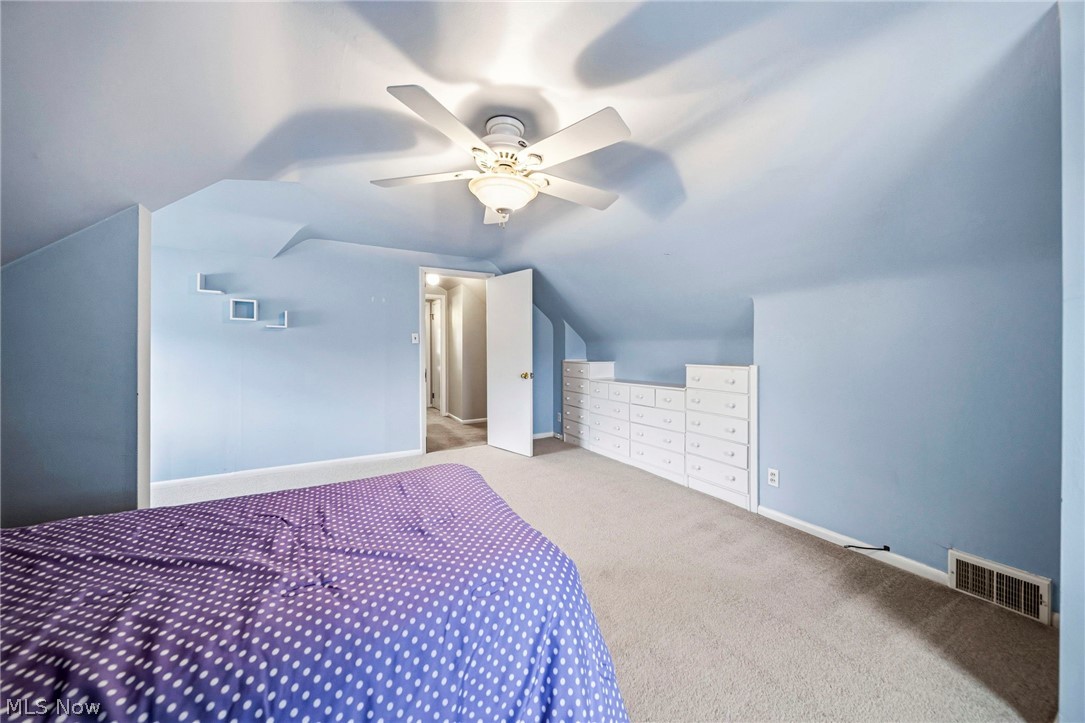 5117 Thornbury Road Lyndhurst OH 44124