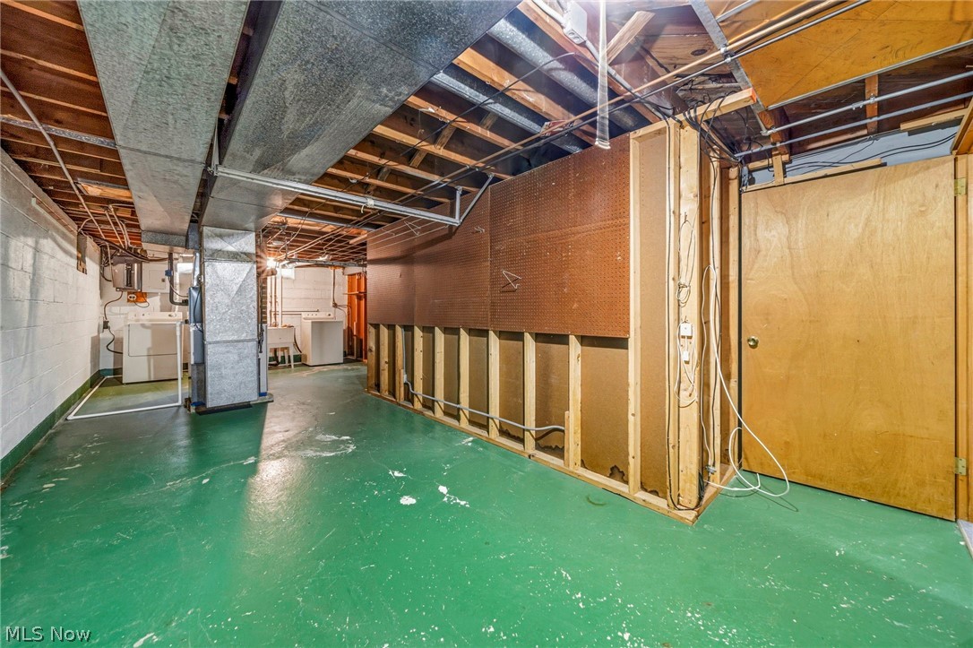 5117 Thornbury Road Lyndhurst OH 44124
