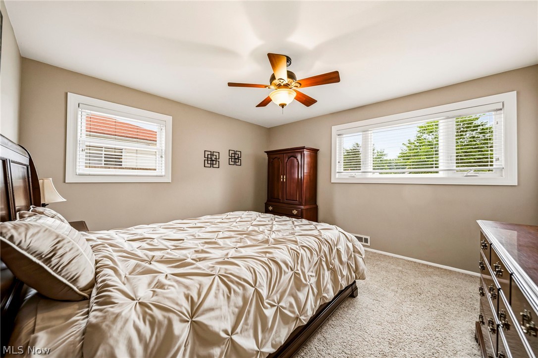 5117 Thornbury Road Lyndhurst OH 44124