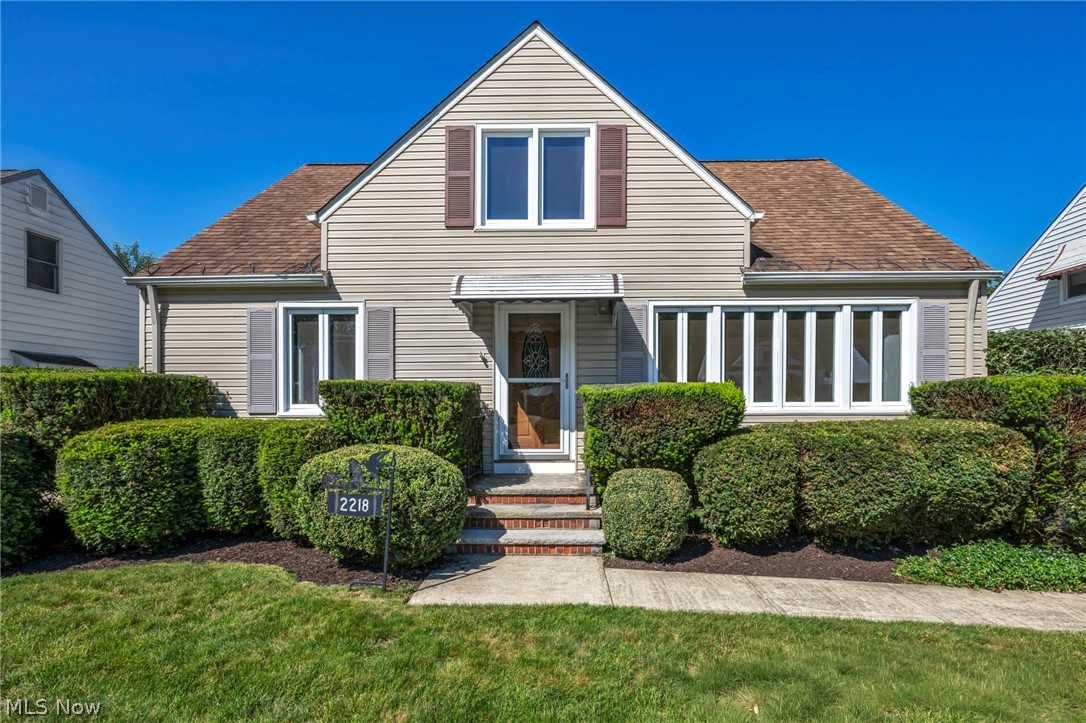 2218 Larchmont Drive Wickliffe OH 44092