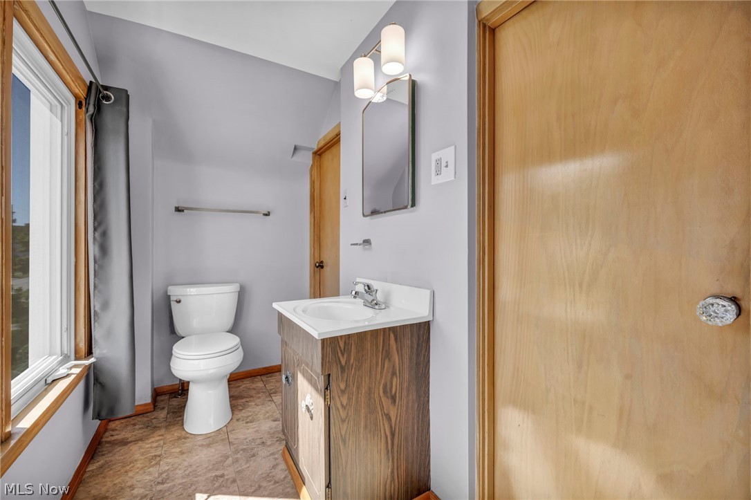 2218 Larchmont Drive Wickliffe OH 44092