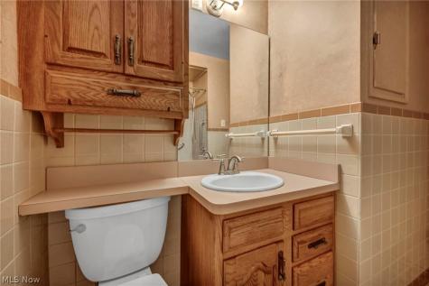 2218 Larchmont Drive Wickliffe OH 44092