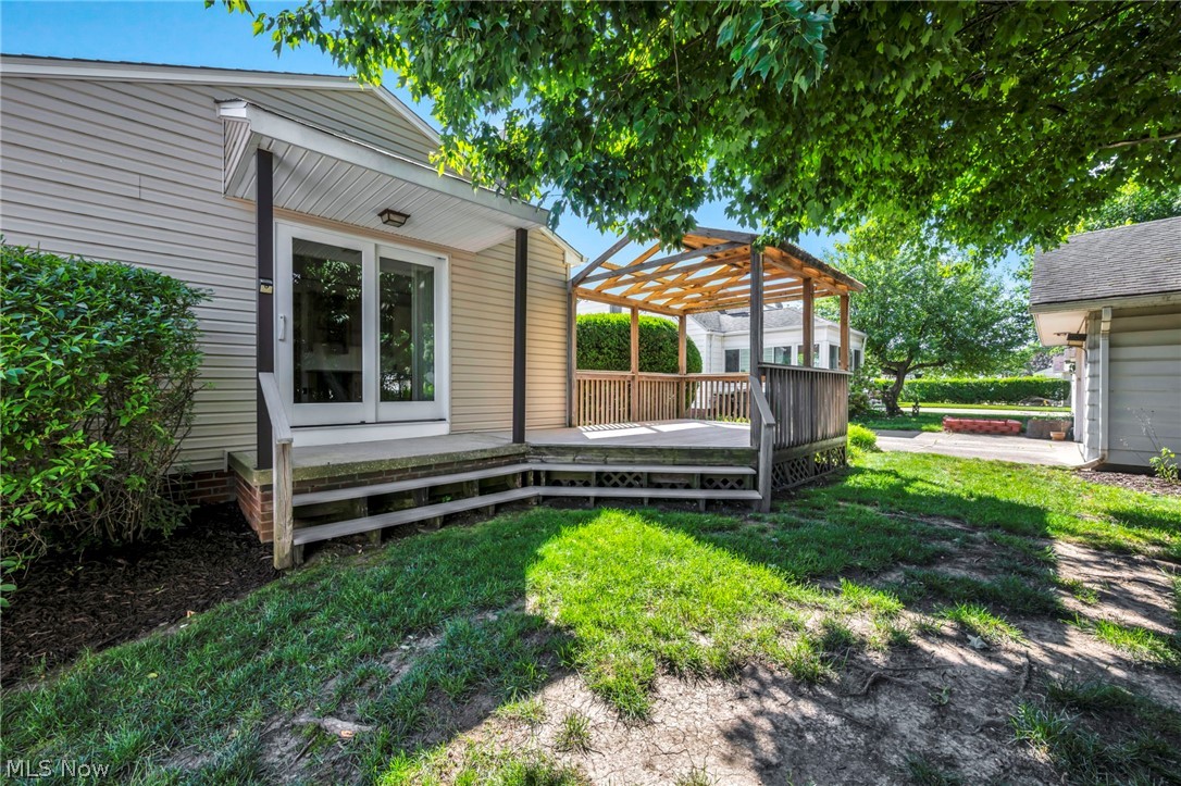 2218 Larchmont Drive Wickliffe OH 44092