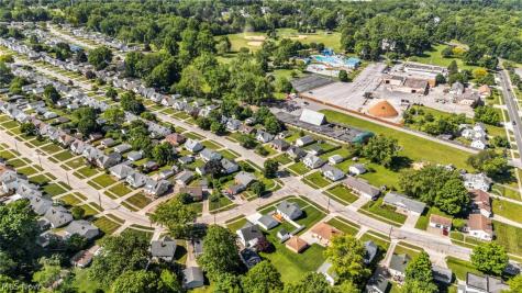 2218 Larchmont Drive Wickliffe OH 44092