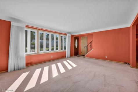 2218 Larchmont Drive Wickliffe OH 44092