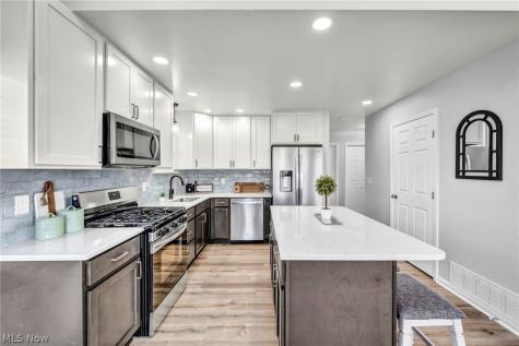 33418 Lake Shore Boulevard Willowick OH 44095
