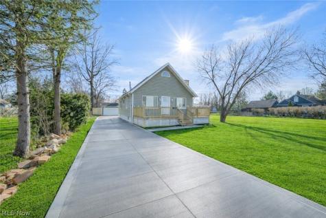 33418 Lake Shore Boulevard Willowick OH 44095