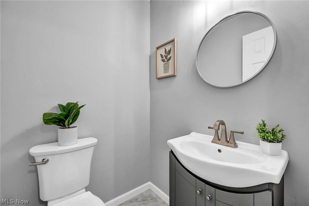 33418 Lake Shore Boulevard Willowick OH 44095