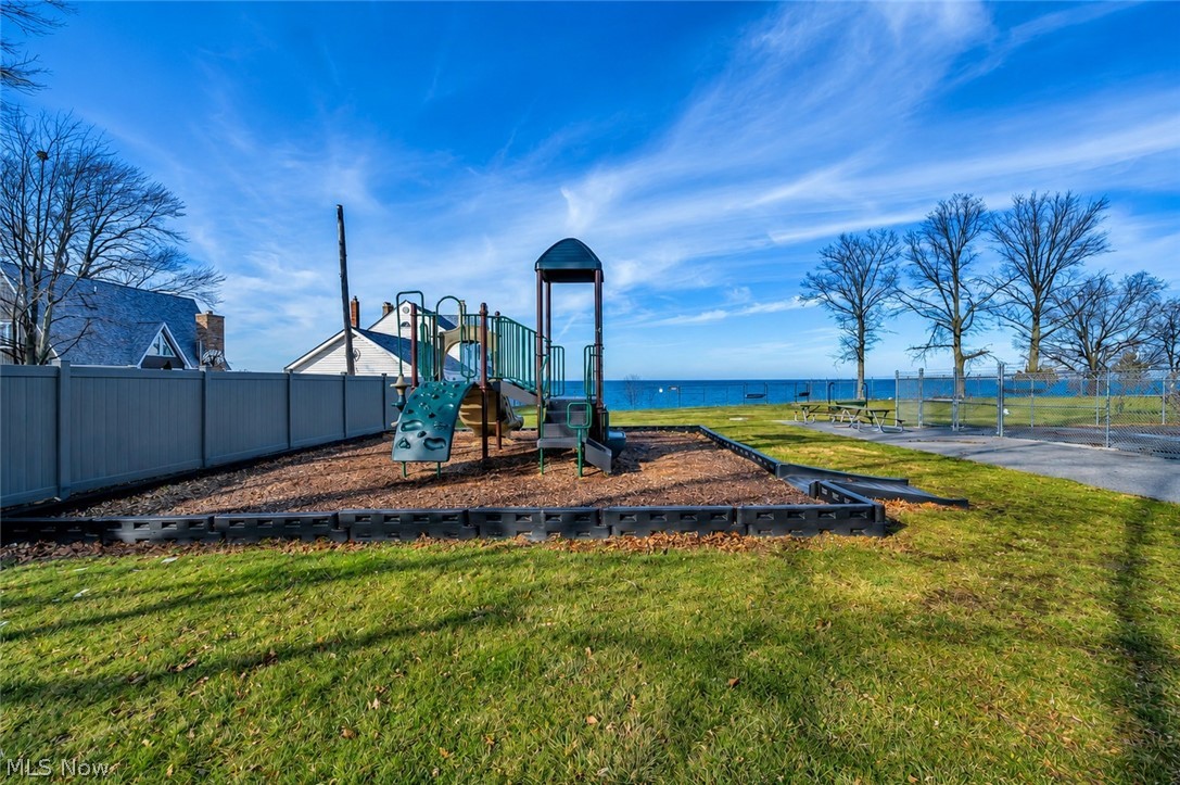 33418 Lake Shore Boulevard Willowick OH 44095