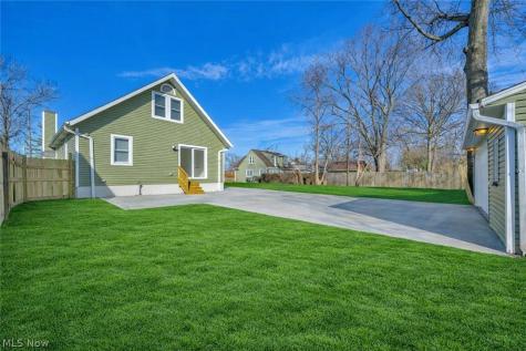 33418 Lake Shore Boulevard Willowick OH 44095