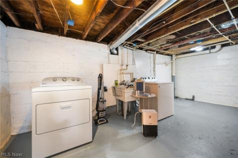 1964 W 57th Street Cleveland OH 44102
