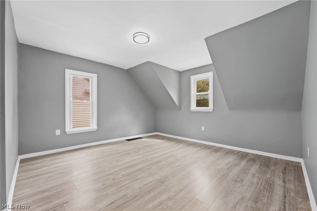 2162 W 95th Street Cleveland OH 44102