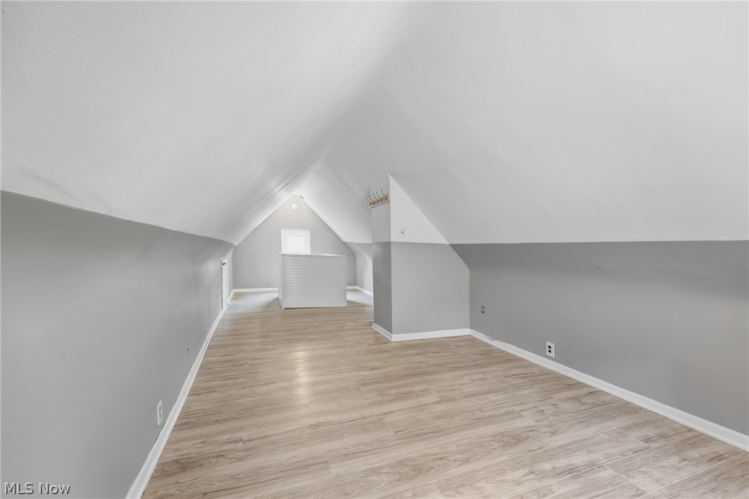2162 W 95th Street Cleveland OH 44102