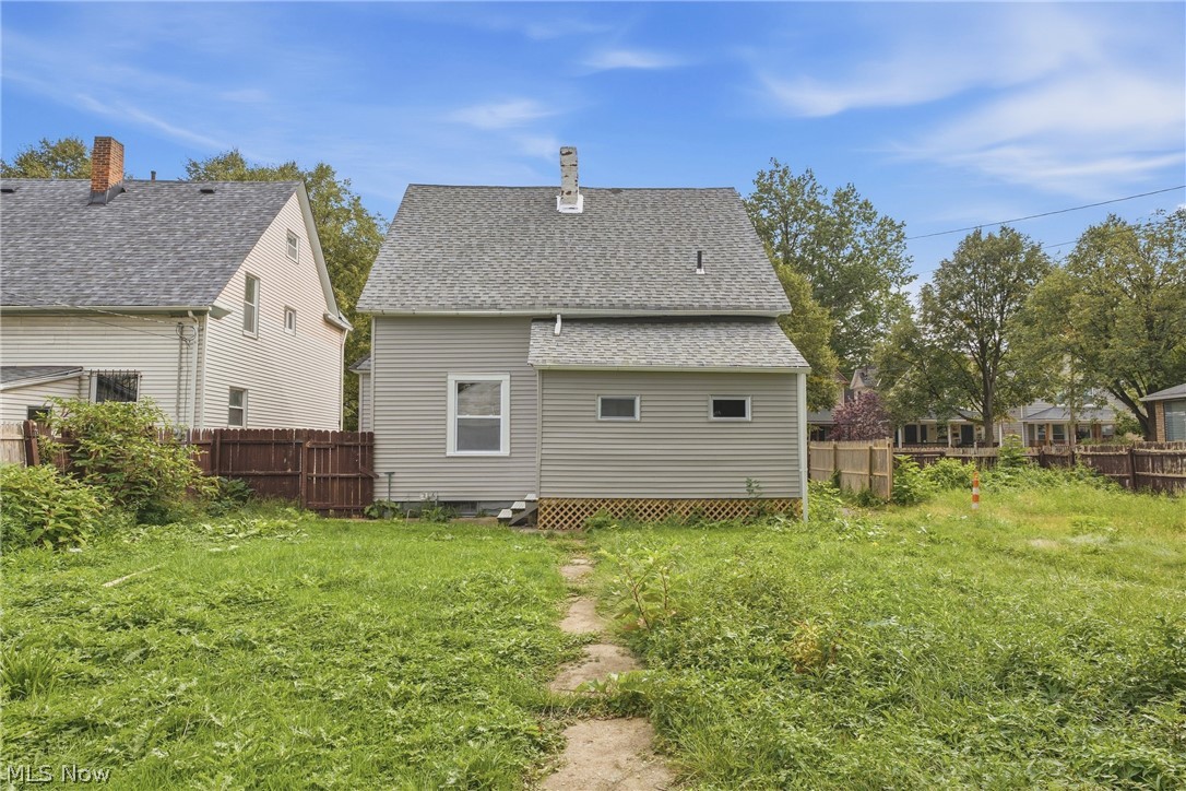 2162 W 95th Street Cleveland OH 44102
