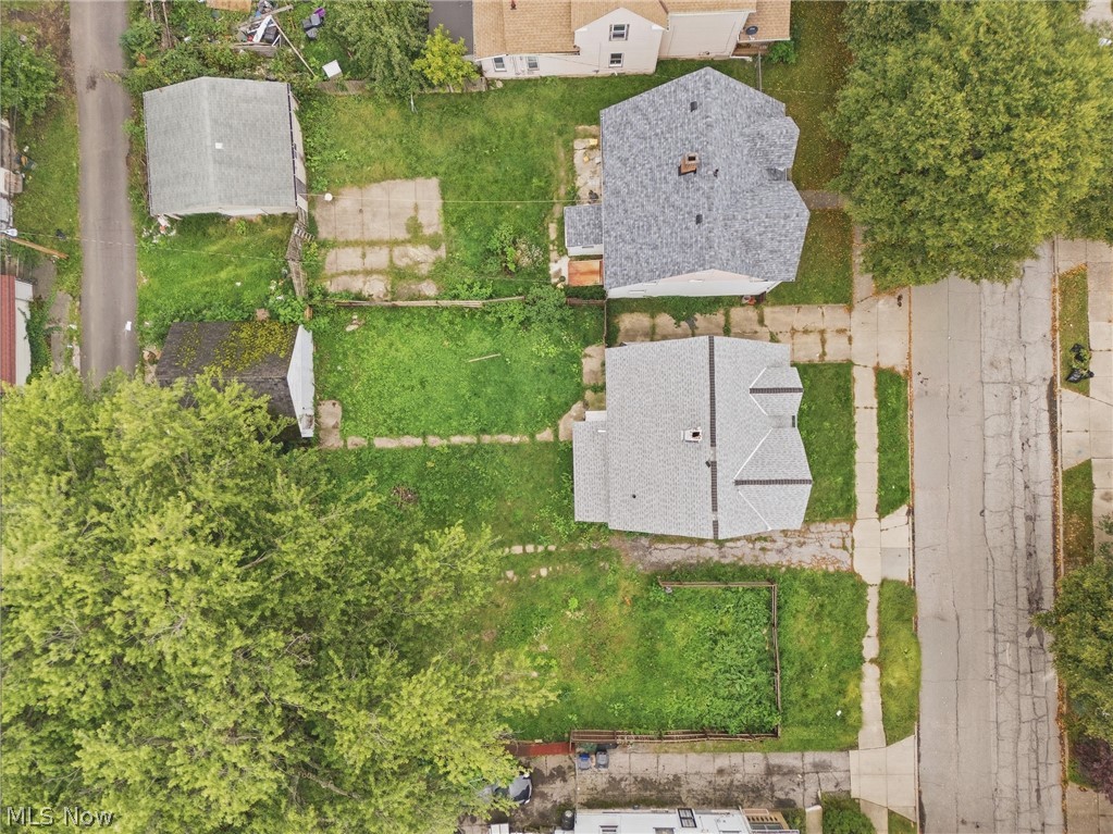 2162 W 95th Street Cleveland OH 44102