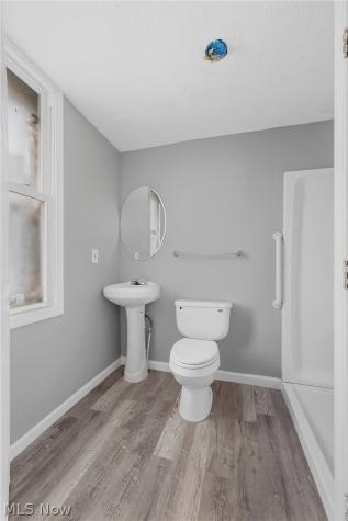 2162 W 95th Street Cleveland OH 44102